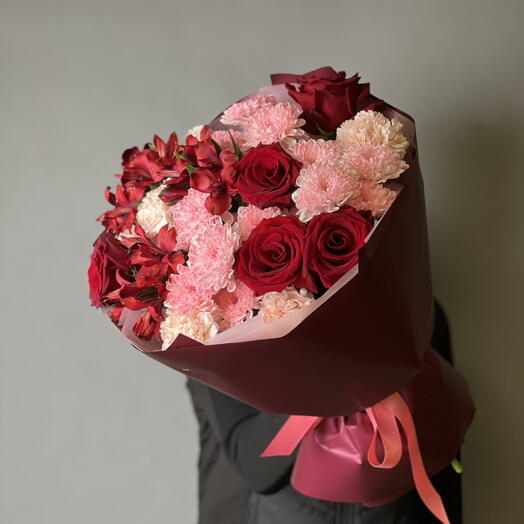 Для любимой мамочки! Роза, альстромерия