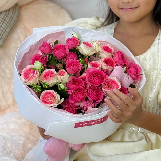 Mono bouquet of spray roses (children's bouquet)