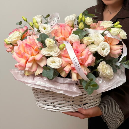Корзина с цветами