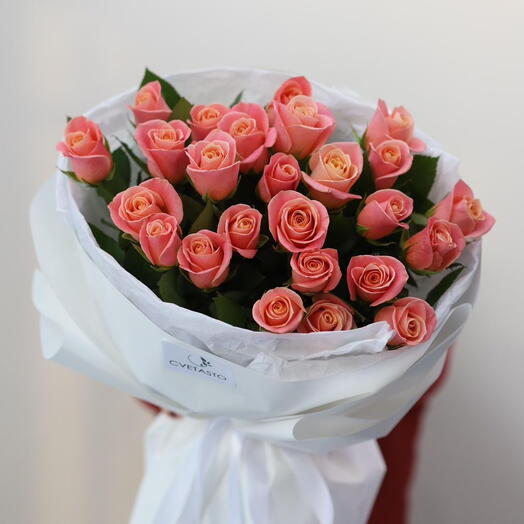 Ароматные персиковые розы