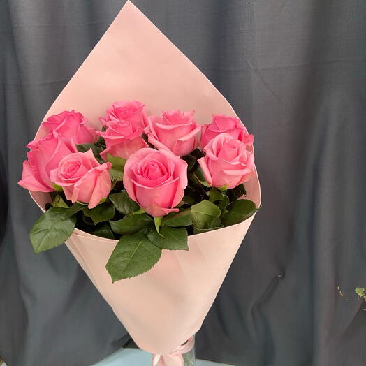 Букет из розовых роз 9
