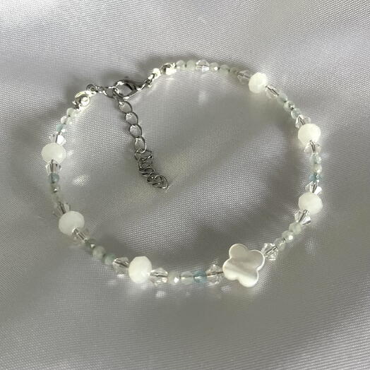 Браслет с голубым халцедоном