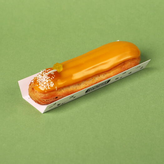 Эклер с Манго