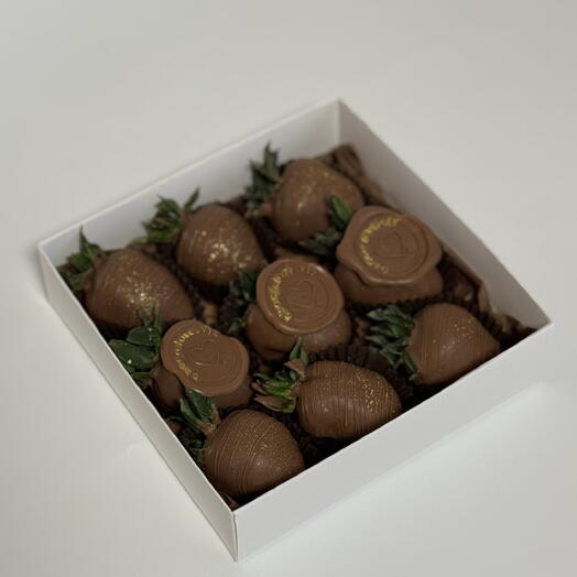 Клубника в 🍫