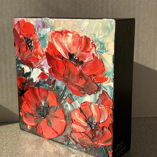 Маки в цвету — миниатюрная картина маслом с красными маками, оригинальный подарок