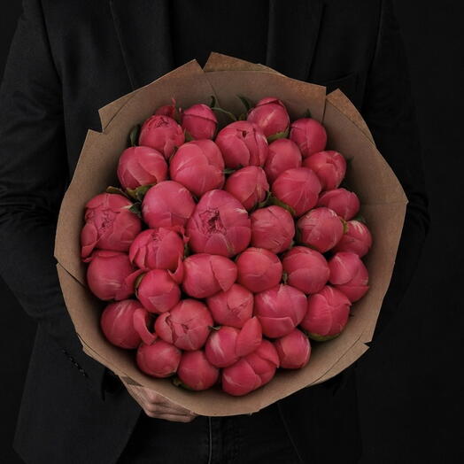 35 пионов