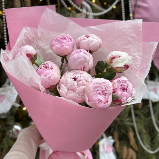 Букет из 9 пионов 🌷