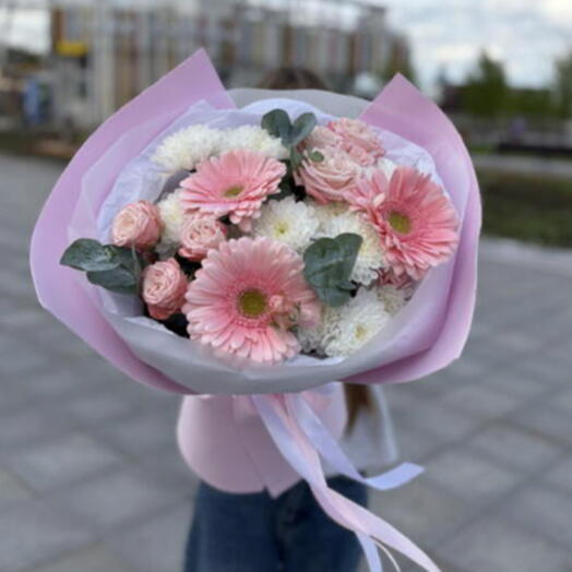 Розовый букет с герберами