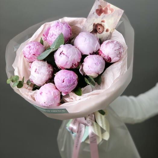 Пионы розовые нежный букет 🌸