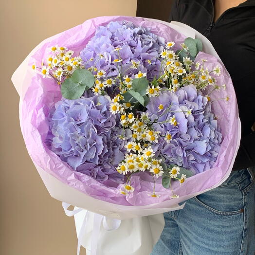 Букет из гортензией, ромашек и эвкалипта💜💛