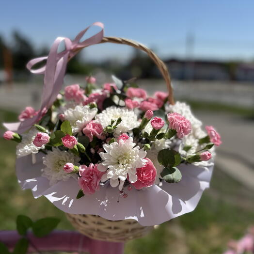 Корзинка с диантусом