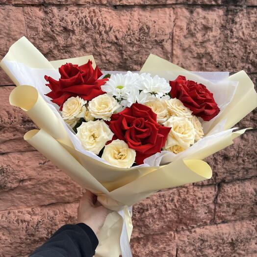 Букет 💐 💖 «Нежное пламя страсти» 🔥🥛стойкая хризантема😎пышная кустовая Роза 🌹,божественная🥰красная роза