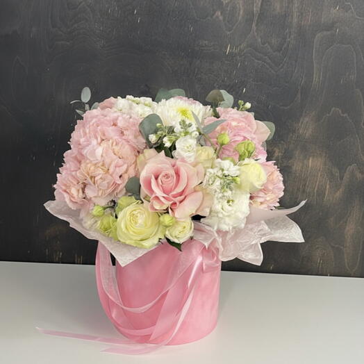 Цветы в коробке НЕЖНОСТЬ