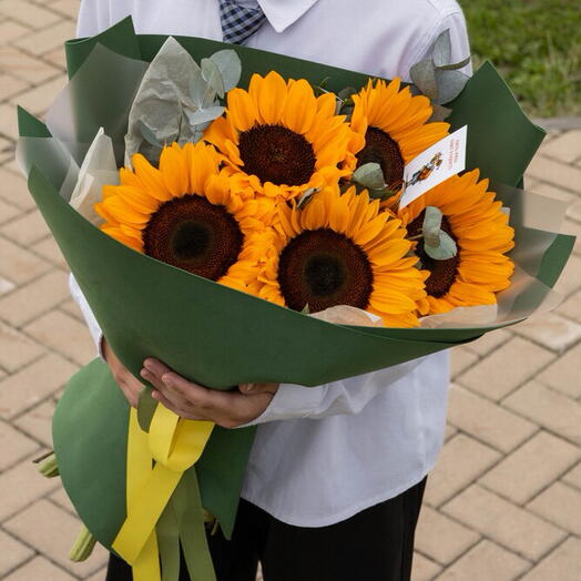 Букет с подсолнухами и эвкалиптом 🌻🌿