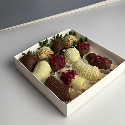 Callebaut Chocolate Strawberry   Banana Gift Box
