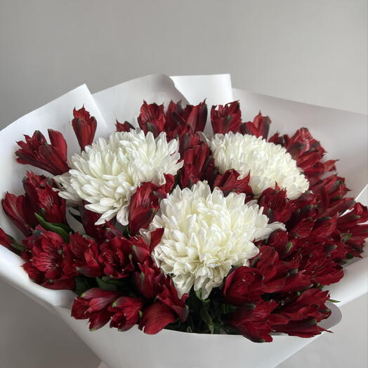 Букет с альстромерией 🍓