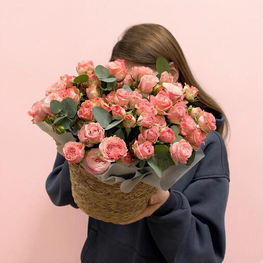 Корзина из кустовых роз / для мамы/ жене/ девушке/ коллеге/ маме/ подруге