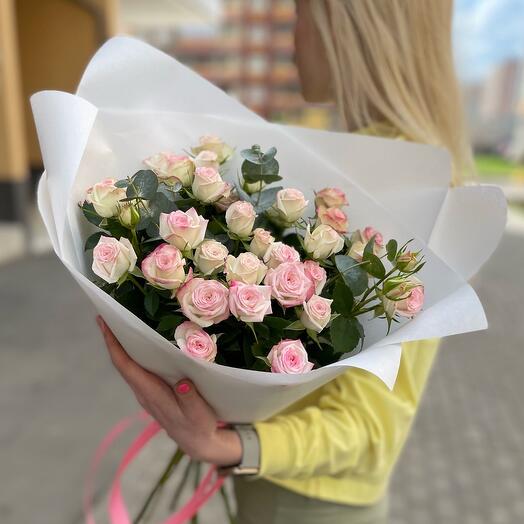 Dutch bush roses with eucalyptus