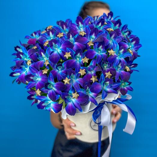 Цветы в коробке Космос. «Сияй, как Вселенная». Композиция 505. Leoraflowers
