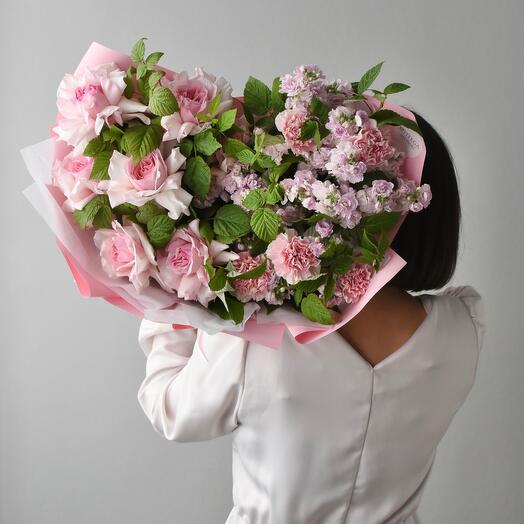 Author's bouquet "Rhapsody" peonies Sarah Bernhardt and raspberry twigs | Bouquet 137 Bottega dei Fiori