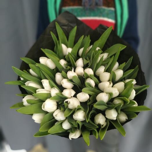 Белые тюльпаны