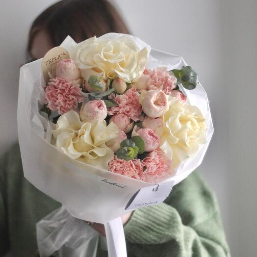 Bouquet of white roses and peony roses