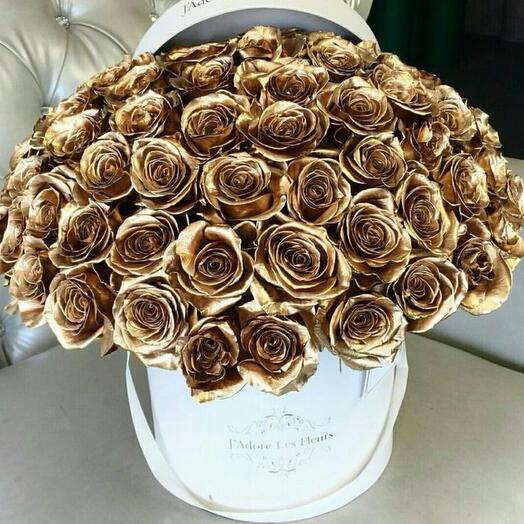 41 золотая Роза в коробке