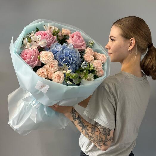 Букет с гортензией «Нежность»