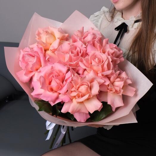 Букет из коралловых французских роз