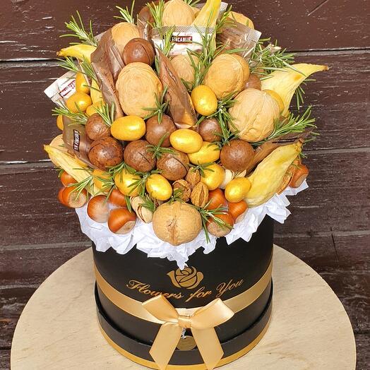 Ореховая композиция