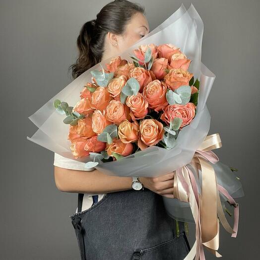 25 пионовидных роз Кахала