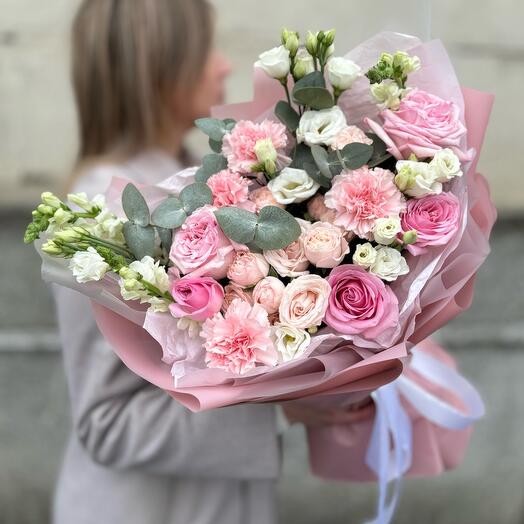 Ramo de flores delicadas: rosa Peonía / rosa Arbusto / Eustoma