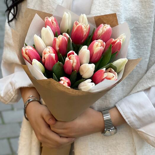 Holland Tulip Bouquet
