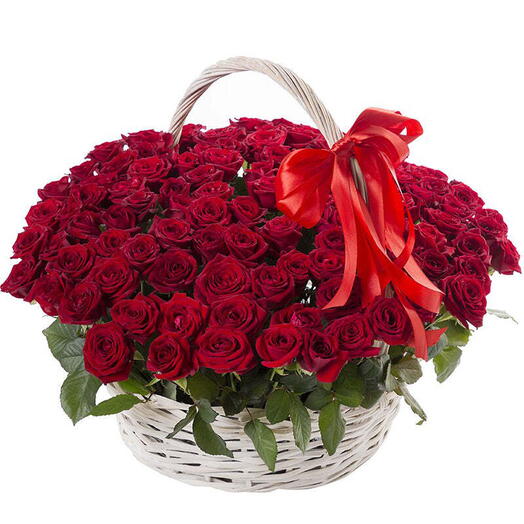 100 Red Roses In A Basket