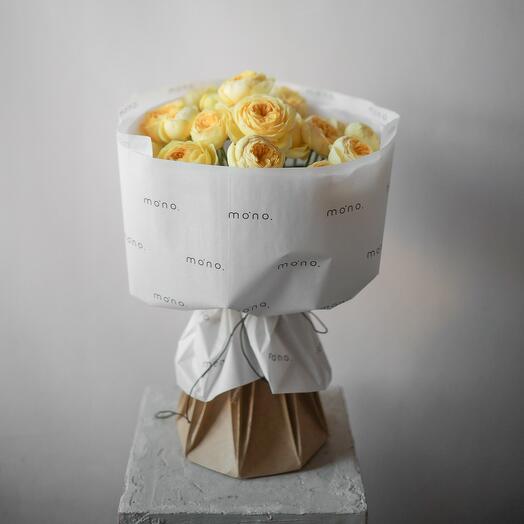 Bouquet of bushy peony-shaped roses Peony Bubbles