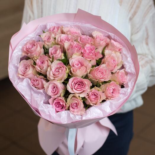 Моно из 25 розовых роз