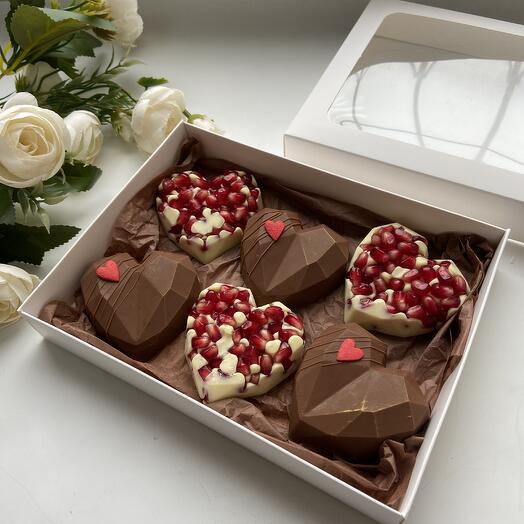 Dubai pomegranate chocolate in white chocolate