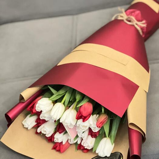 30 tulips