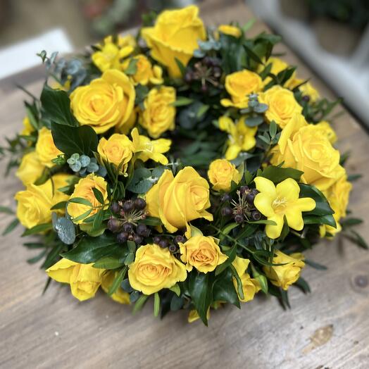 Yellow tribute wreath