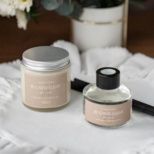 Gift set with candle and diffuser