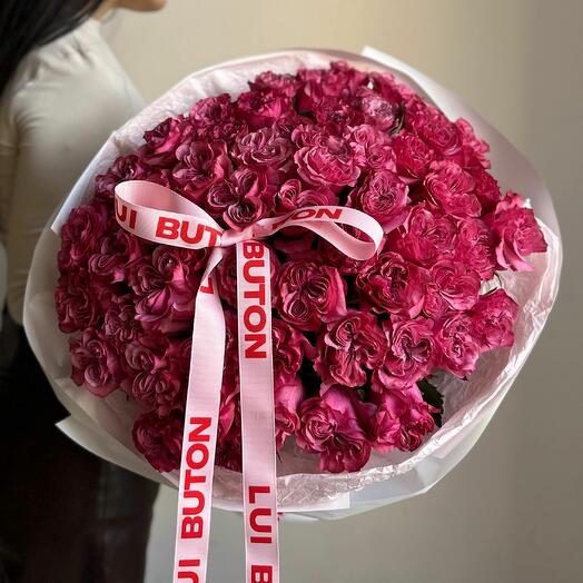 51 пионовидных роз сорта Country Blue