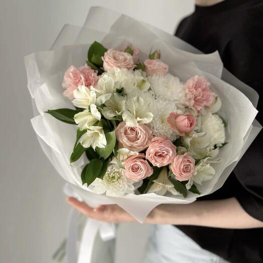 Delicate airy bouquet