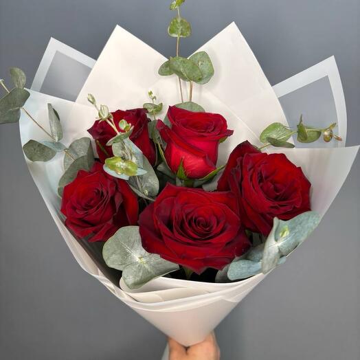 Красные розы с эвкалиптом 🌹⚡️