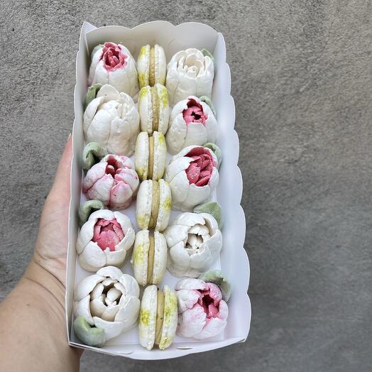 Набор зефирные цветы и макаруны