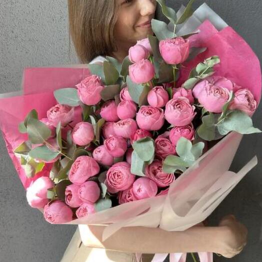 Bouquet «Bridgerton» (peony-shaped spray rose, eucalyptus)