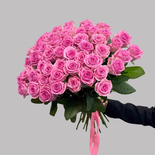 51 нежно-розовых роз 50 см