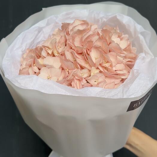 Моно букет с гортензией