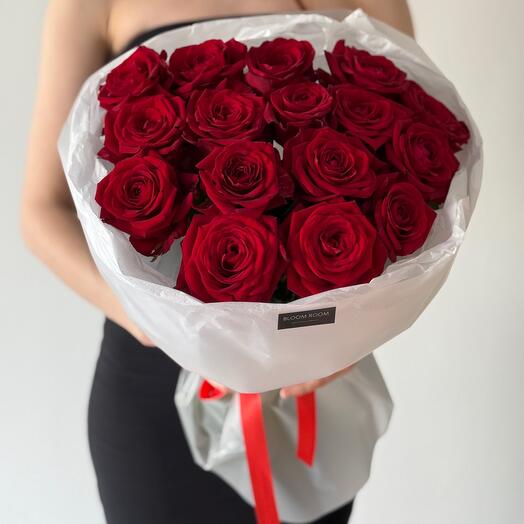 Шикарный букет bloom room с красными розами 👍