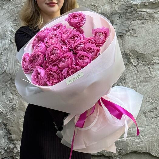 Моно букет из пионовидной розы Juliette Cerise