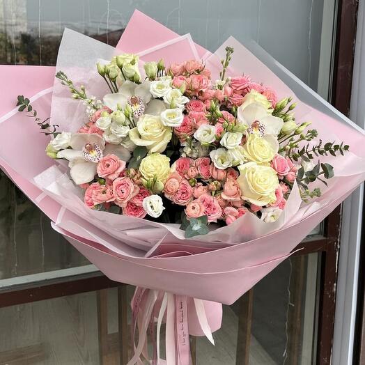 Большой шикарный букет из кустовых пионовидных роз и орхидей💕😍